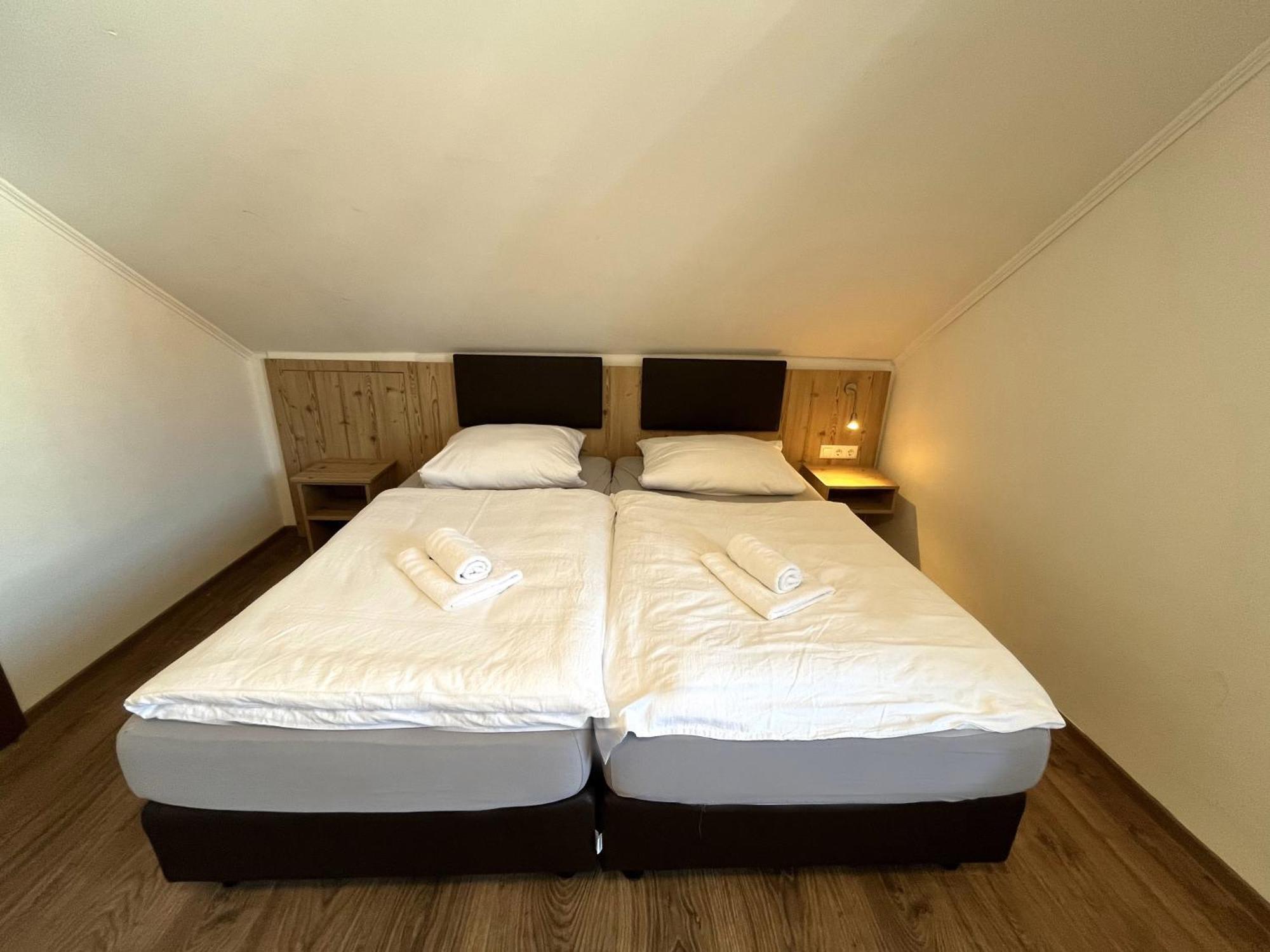 Gastwirtschaft & Hotel Doll Markt Indersdorf Ruang foto
